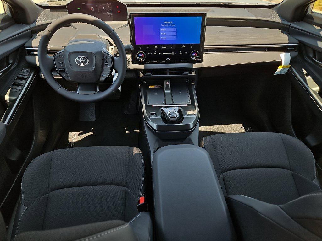 2026 Toyota C-HR SE - Photo 11