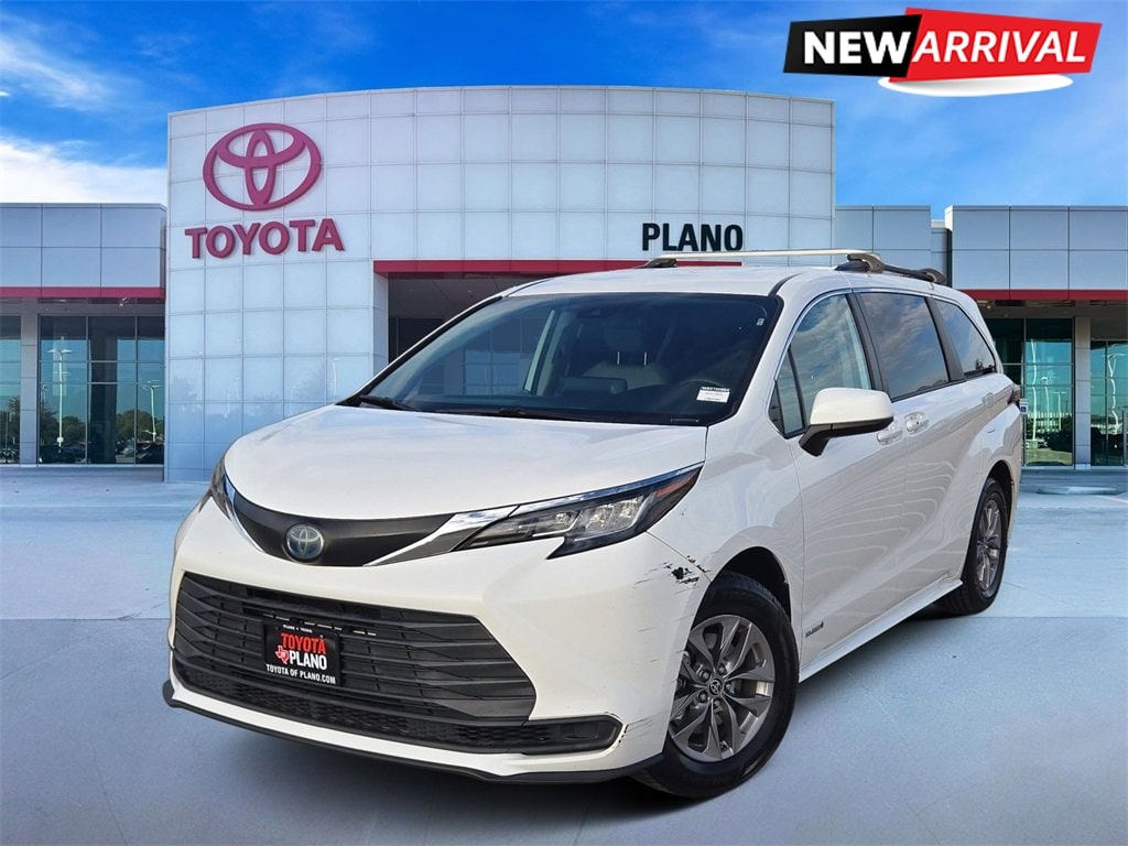 2021 Toyota Sienna LE