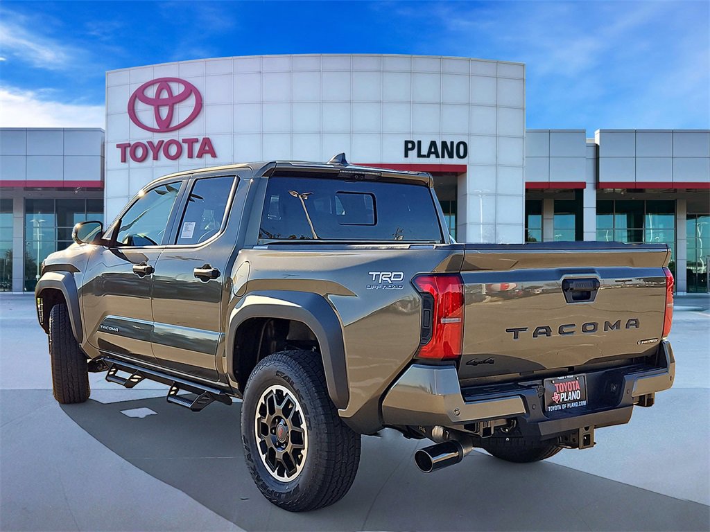 2025 Toyota Tacoma TRD Off-Road photo 2