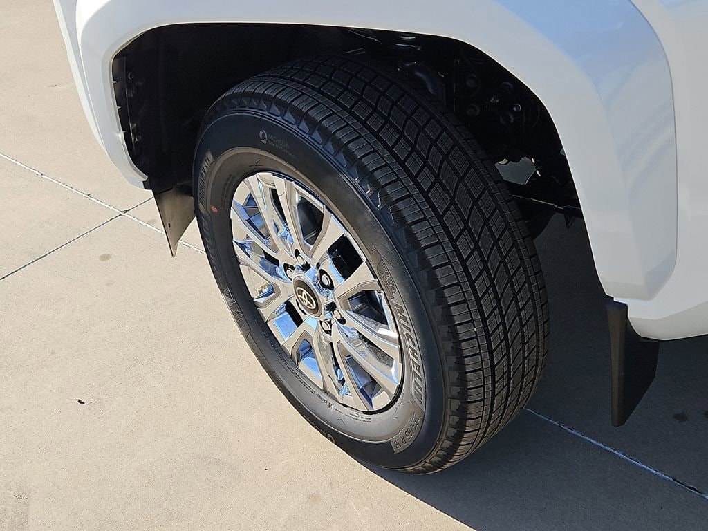 2025 Toyota Tacoma Limited - Photo 9