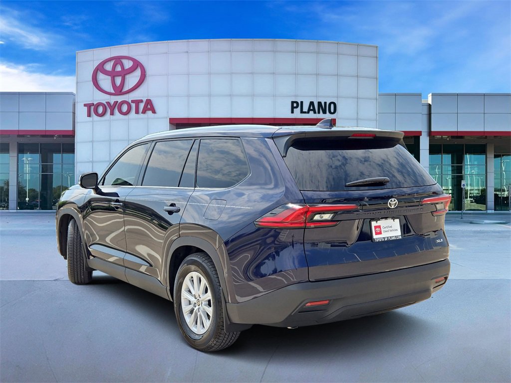 2025 Toyota Grand Highlander XLE photo 2