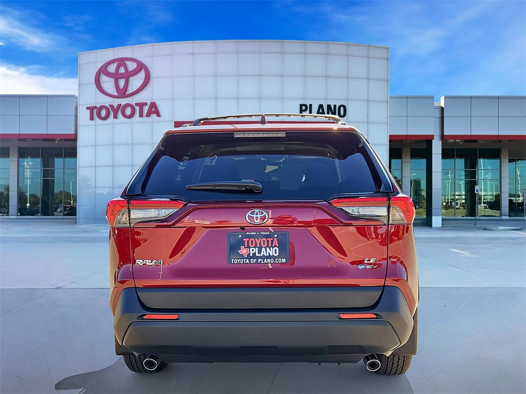 2025 Toyota RAV4 Hybrid LE photo 3