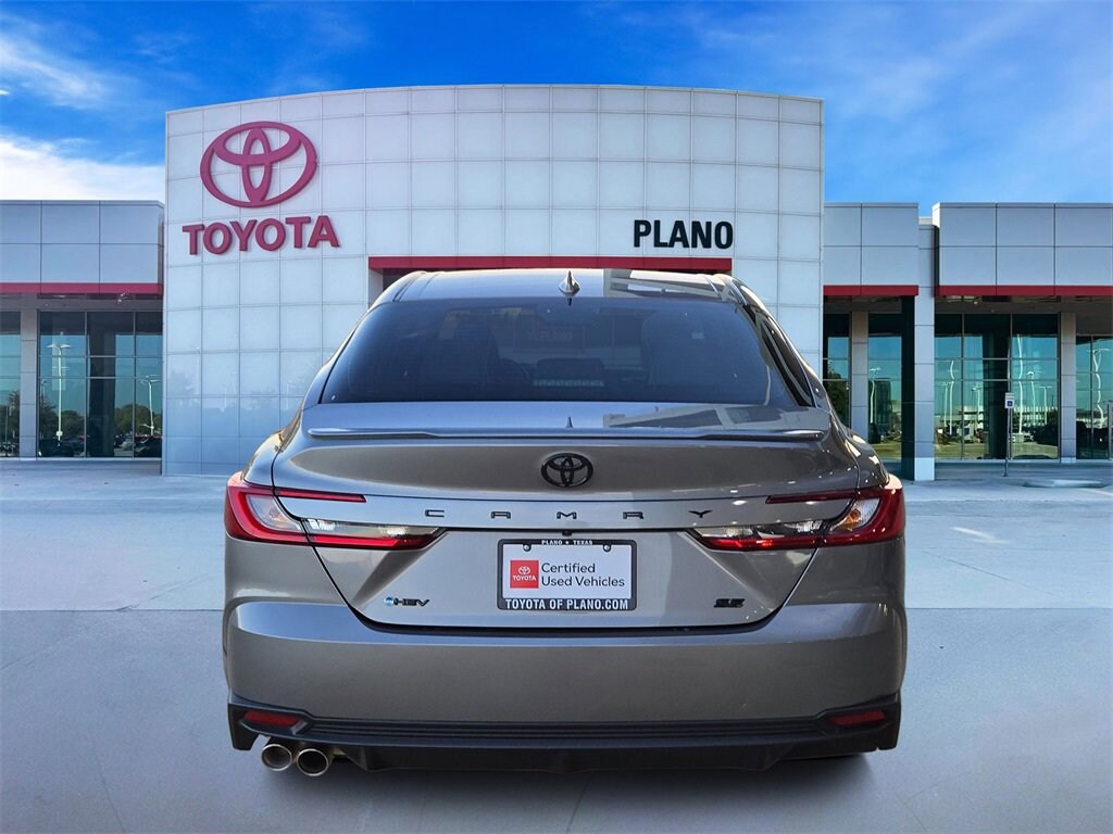 Certified 2025 Toyota Camry SE Sedan