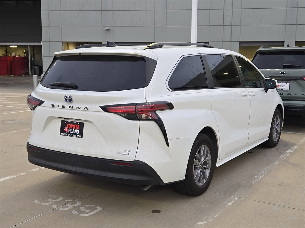 Used 2022 Toyota Sienna LE Passenger Van