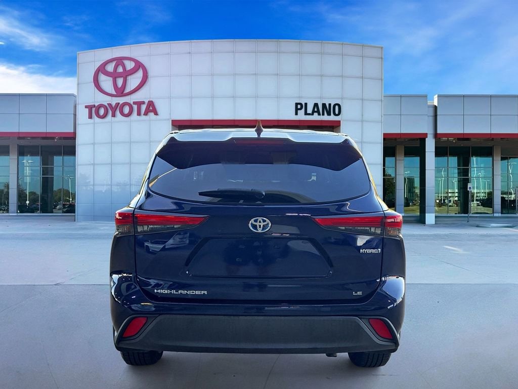 Used 2021 Toyota Highlander Hybrid LE Sport Utility