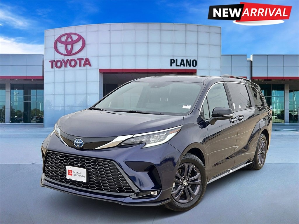 2024 Toyota Sienna Woodland Edition