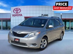 Used 2017 Toyota Sienna L Passenger Van near Dallas, TX