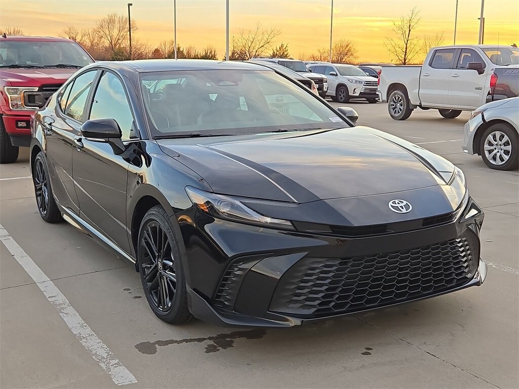 Used 2026 Toyota Camry SE Sedan
