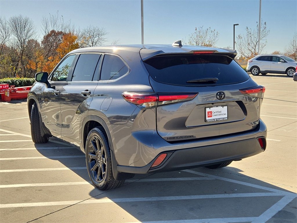Certified 2024 Toyota Highlander LE Sport Utility