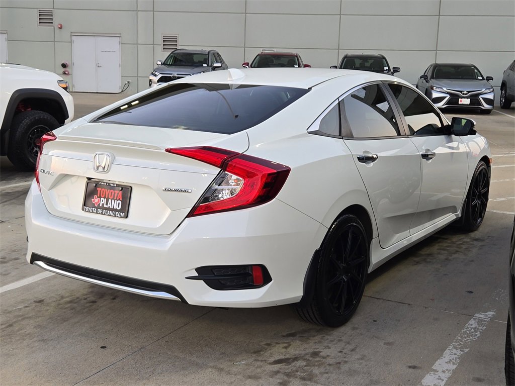2019 Honda Civic Touring photo 3