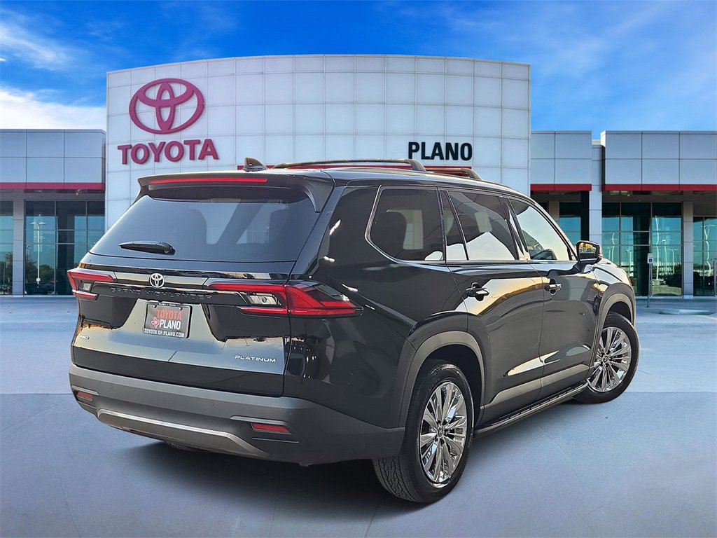 2025 Toyota Grand Highlander Platinum photo 3