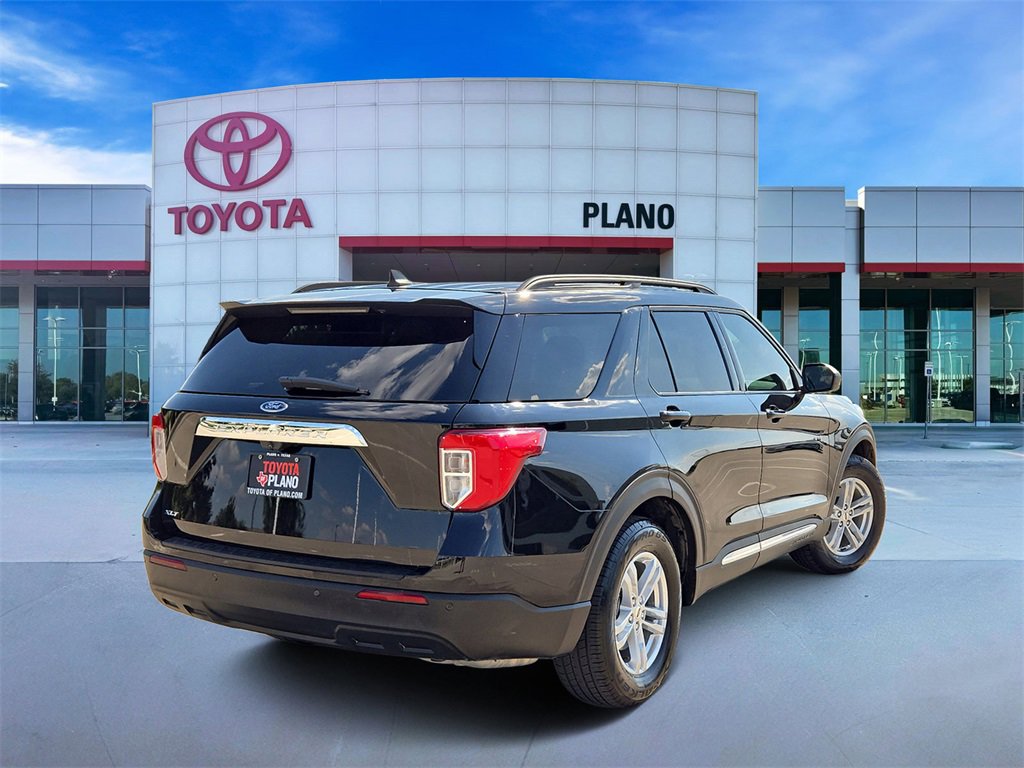 2022 Ford Explorer XLT Sport photo 4