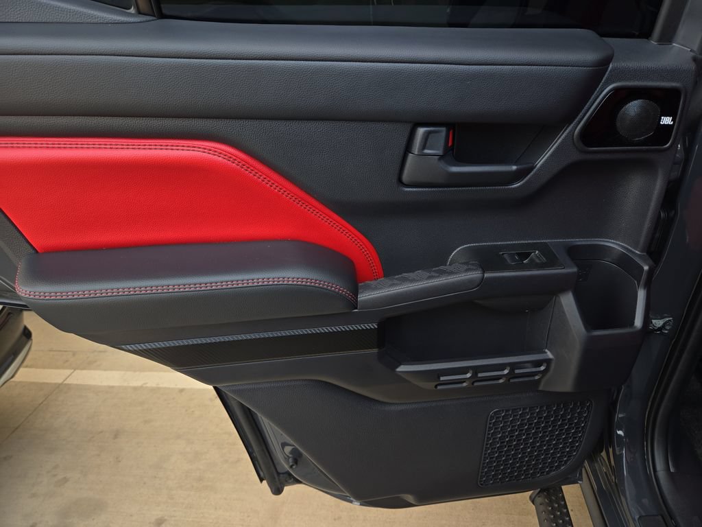 2025 Toyota 4Runner TRD Pro - Photo 18