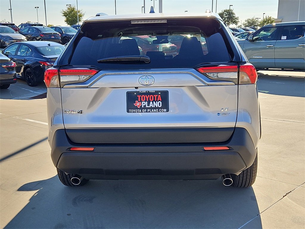 2025 Toyota RAV4 Hybrid LE photo 3