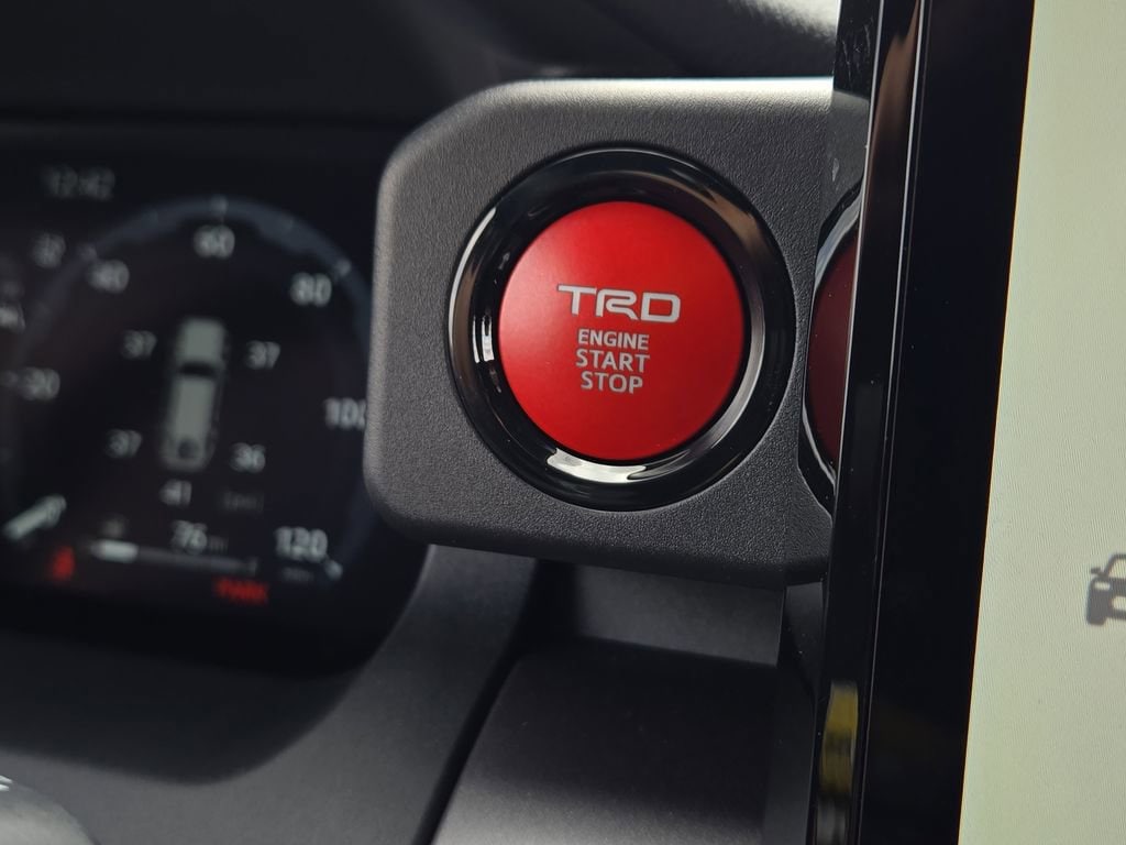 2026 Toyota 4Runner TRD Off-Road Premium - Photo 32