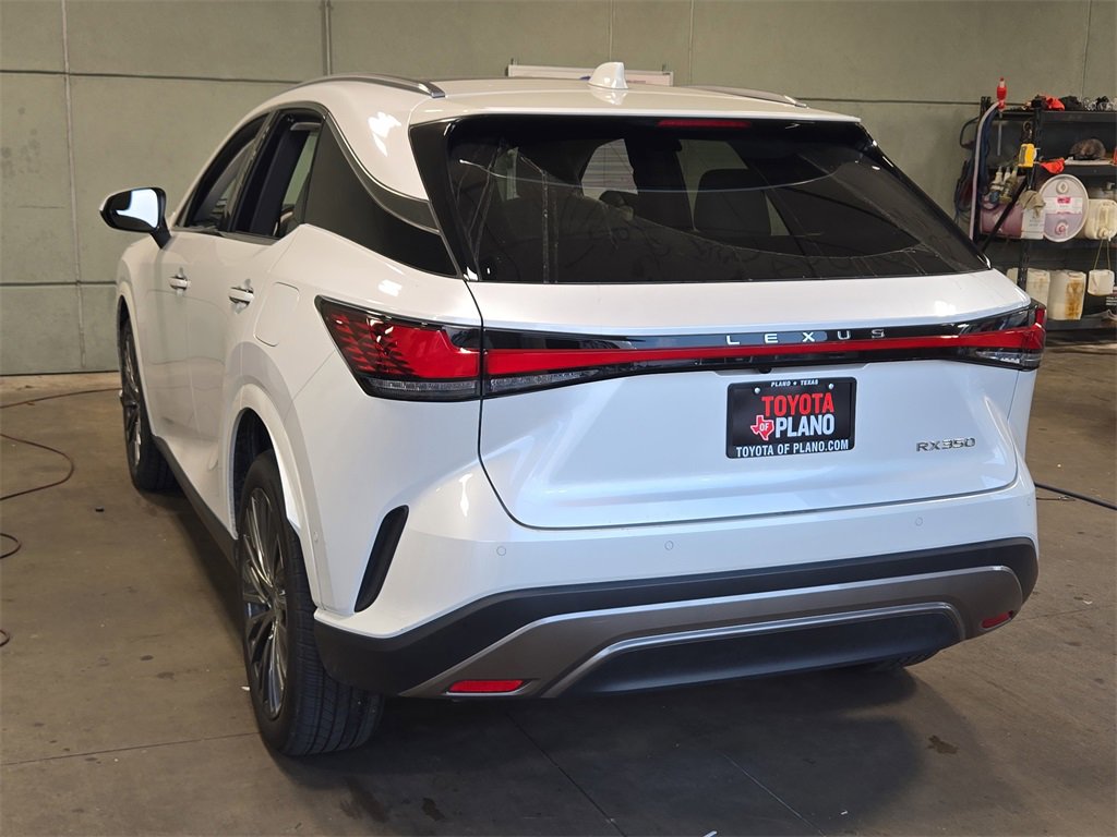 2024 Lexus RX 350 Luxury photo 2