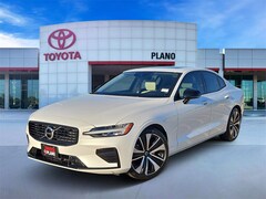 Used 2022 Volvo S60 B5 Momentum Sedan near McKinney, TX