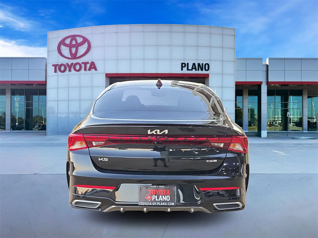 2023 Kia K5 GT-Line photo 3