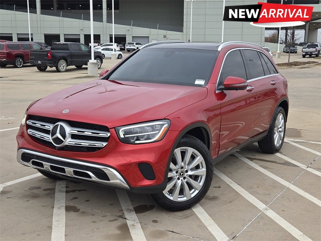 2021 Mercedes-Benz GLC GLC300's photo