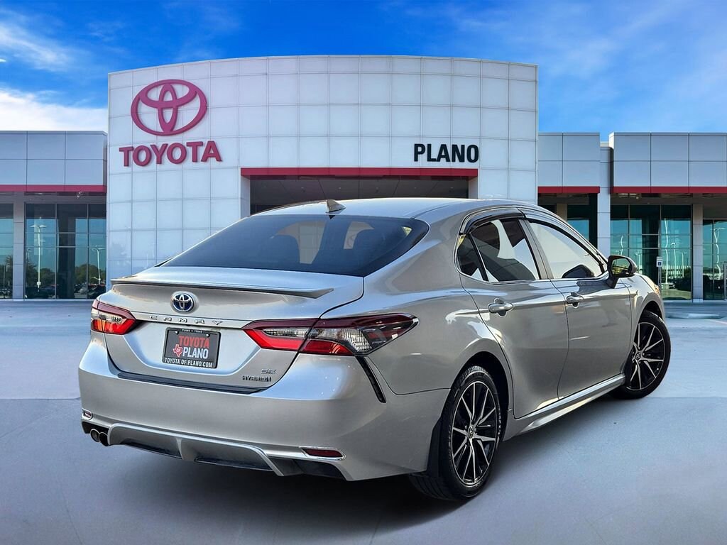 Used 2023 Toyota Camry Hybrid SE Sedan