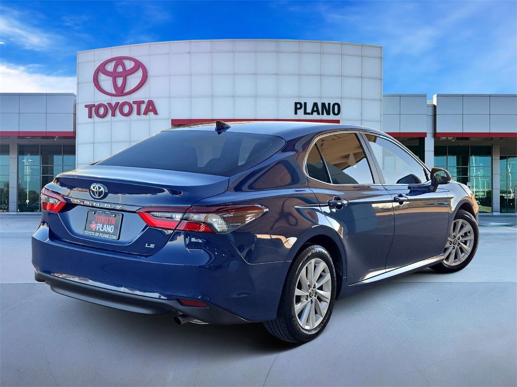 2023 Toyota Camry LE photo 4