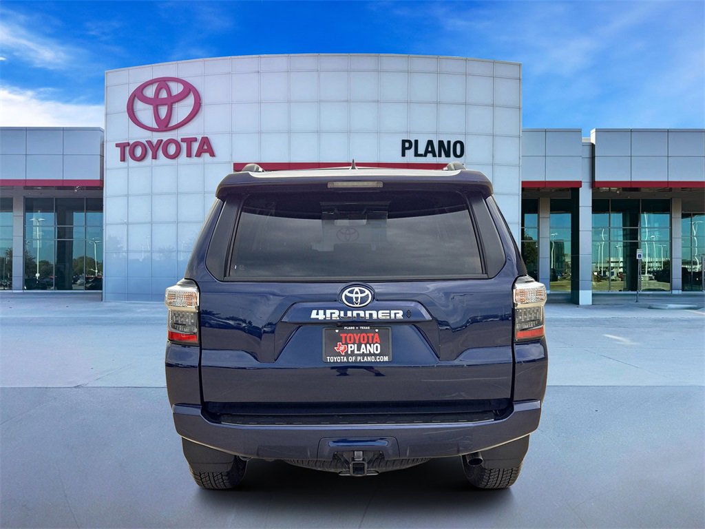 2024 Toyota 4Runner SR5 Premium photo 3