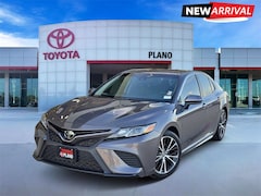 Used 2018 Toyota Camry SE Sedan near McKinney, TX
