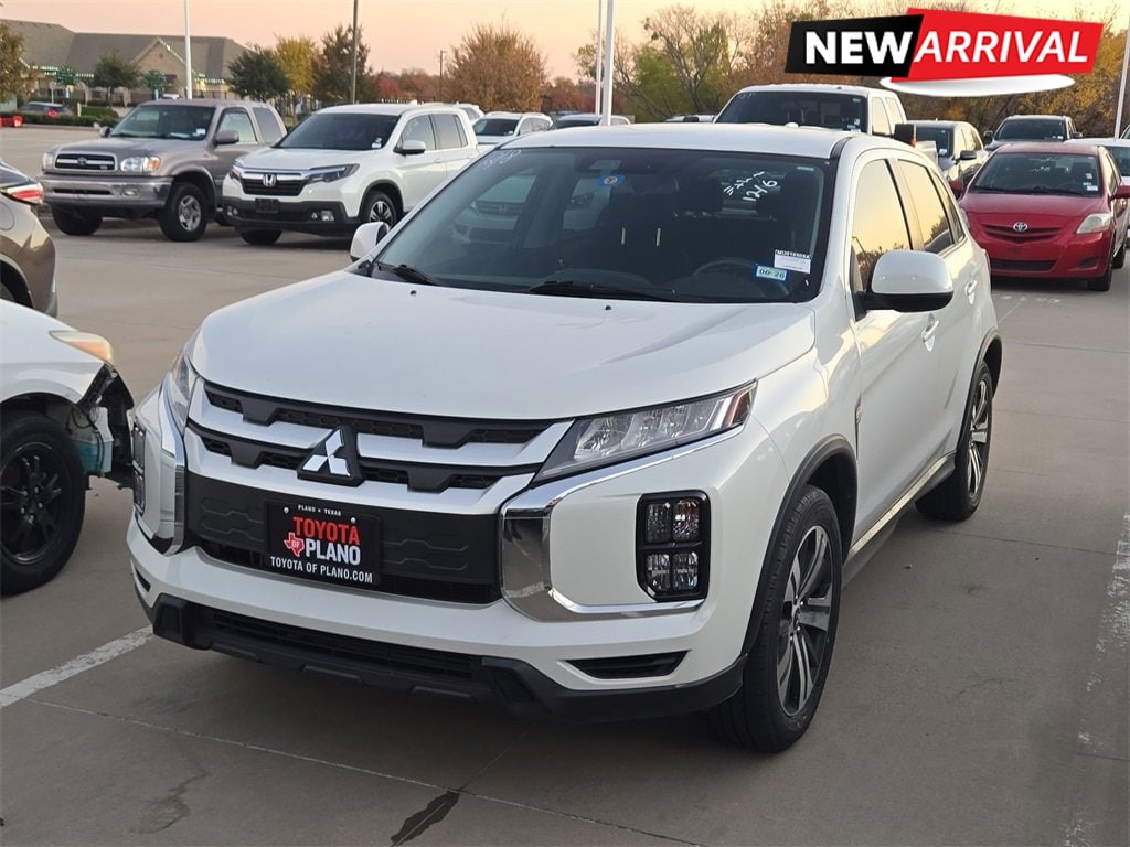 2021 Mitsubishi Outlander Sport ES's photo