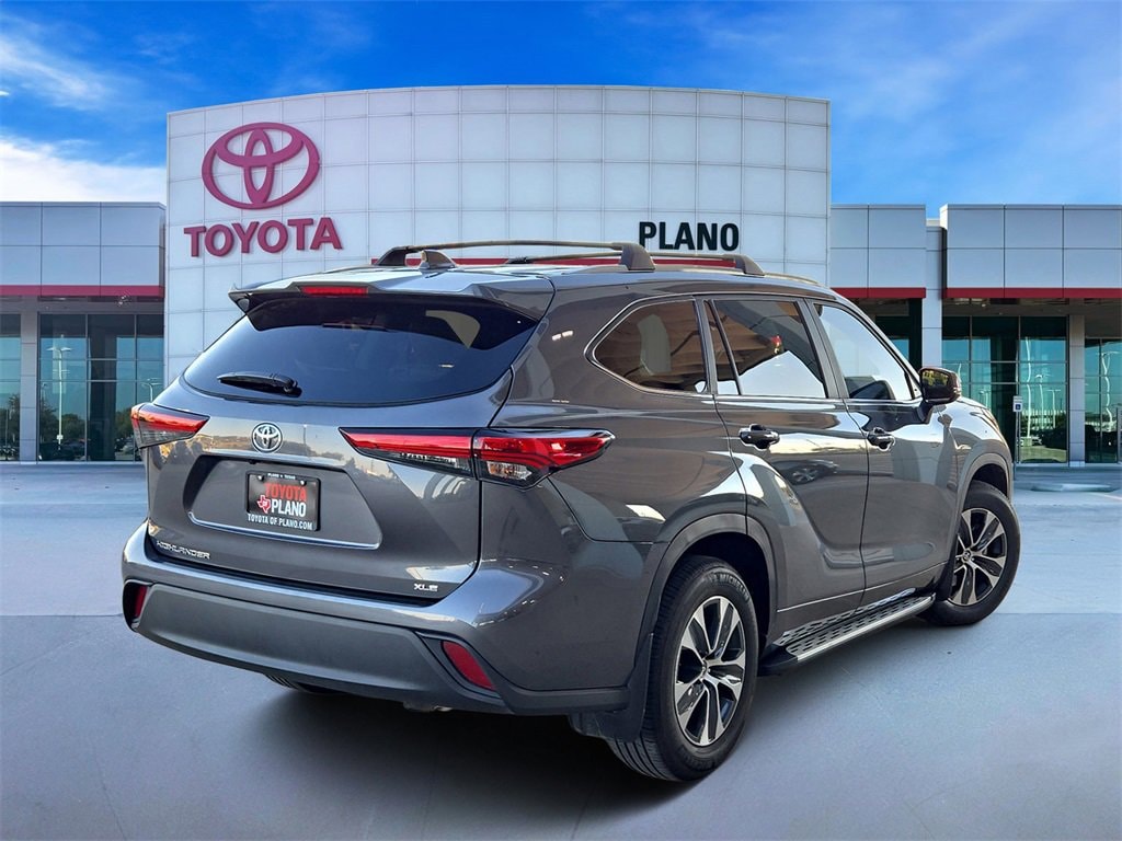 Certified 2023 Toyota Highlander XLE Sport Utility