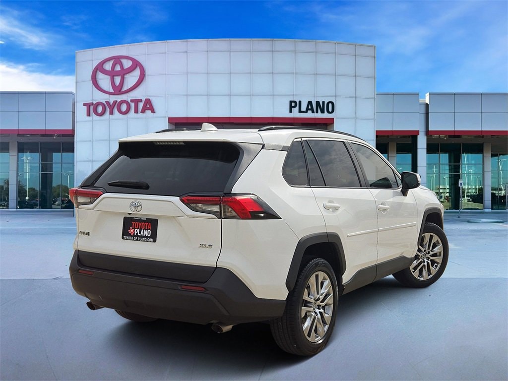Used 2020 Toyota RAV4 XLE Premium Sport Utility