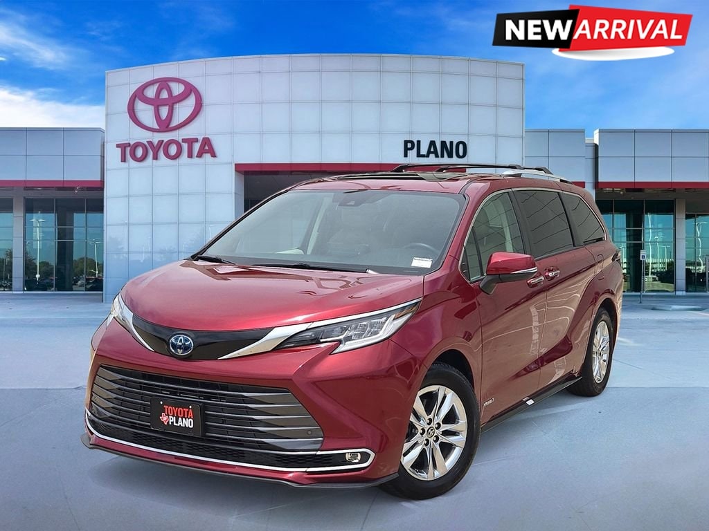 2021 Toyota Sienna Limited 7-Passenger Hybrid FWD's photo
