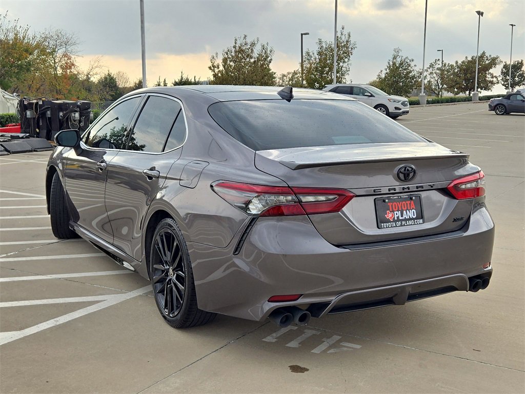 2022 Toyota Camry XSE photo 2