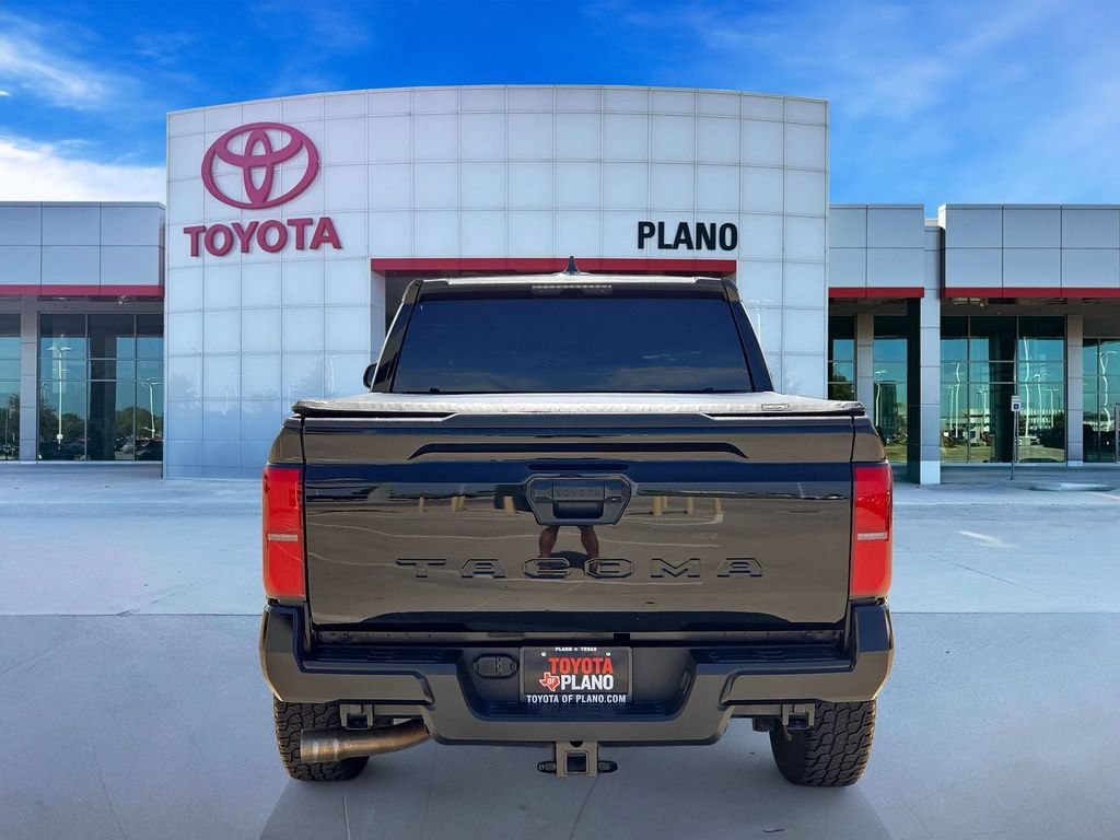 Used 2025 Toyota Tacoma SR5 Truck