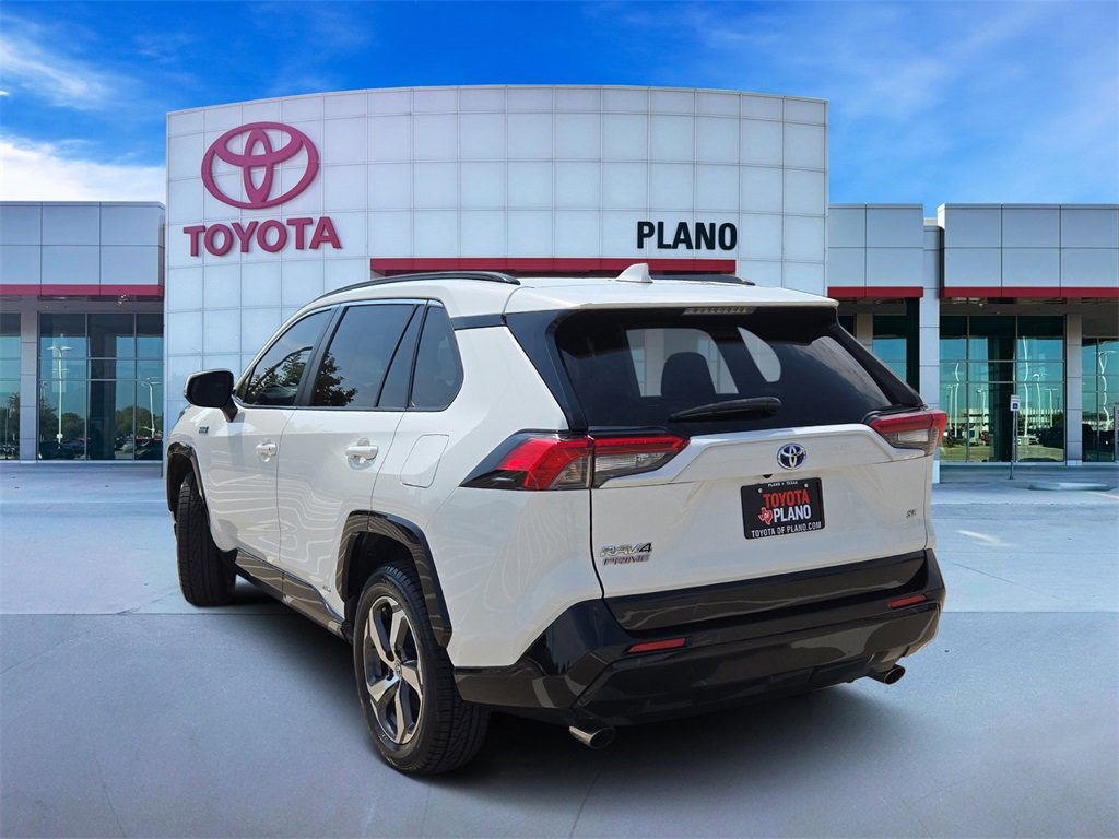 2021 Toyota RAV4 Prime XLE Premium photo 2