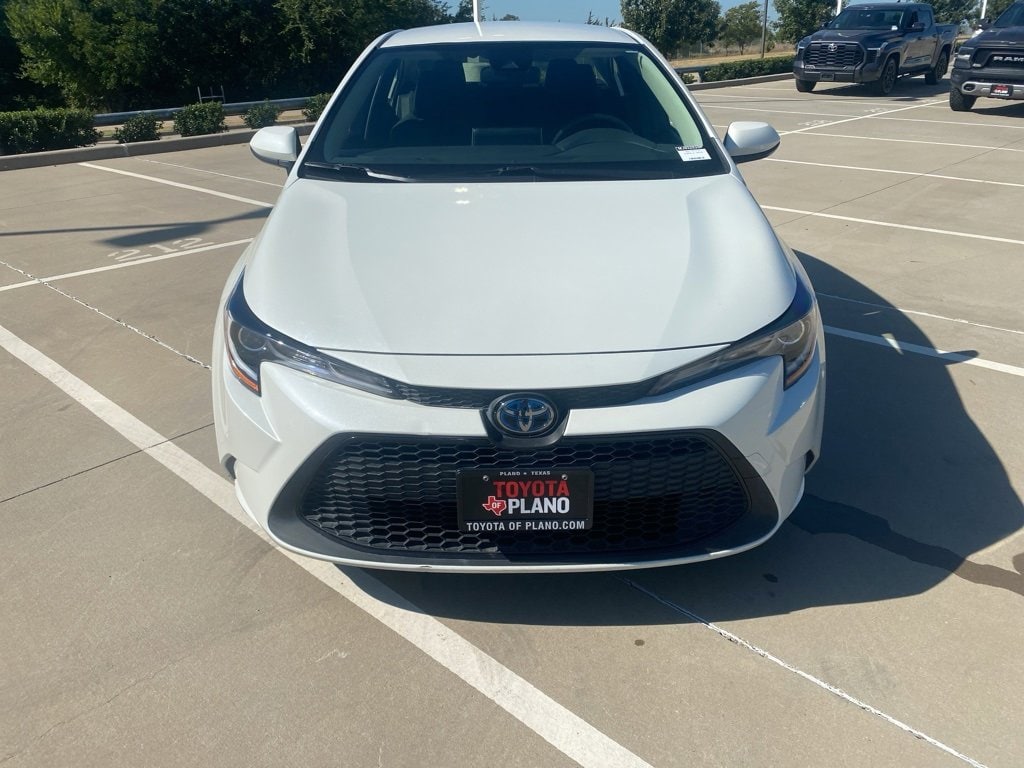 Used 2021 Toyota Corolla LE with VIN JTDEAMDE4MJ032529 for sale in Plano, TX