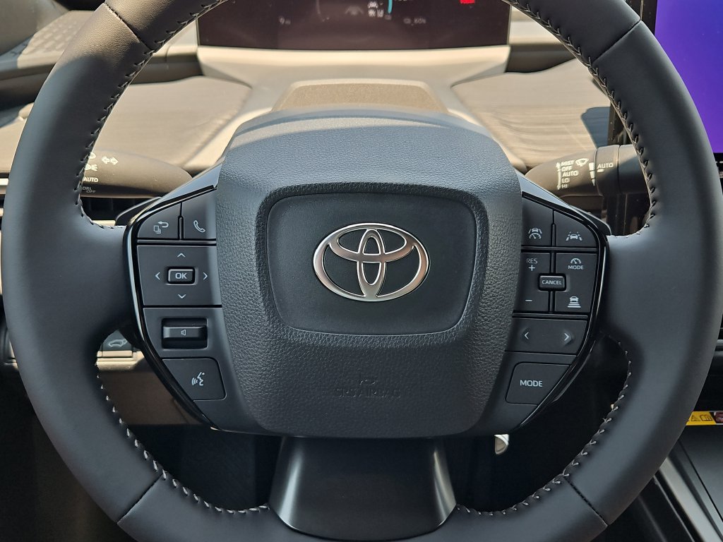 2026 Toyota C-HR SE - Photo 31