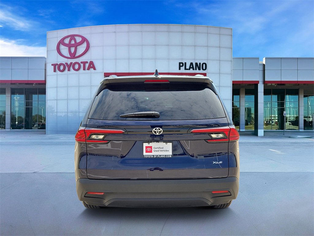 2025 Toyota Grand Highlander XLE photo 3