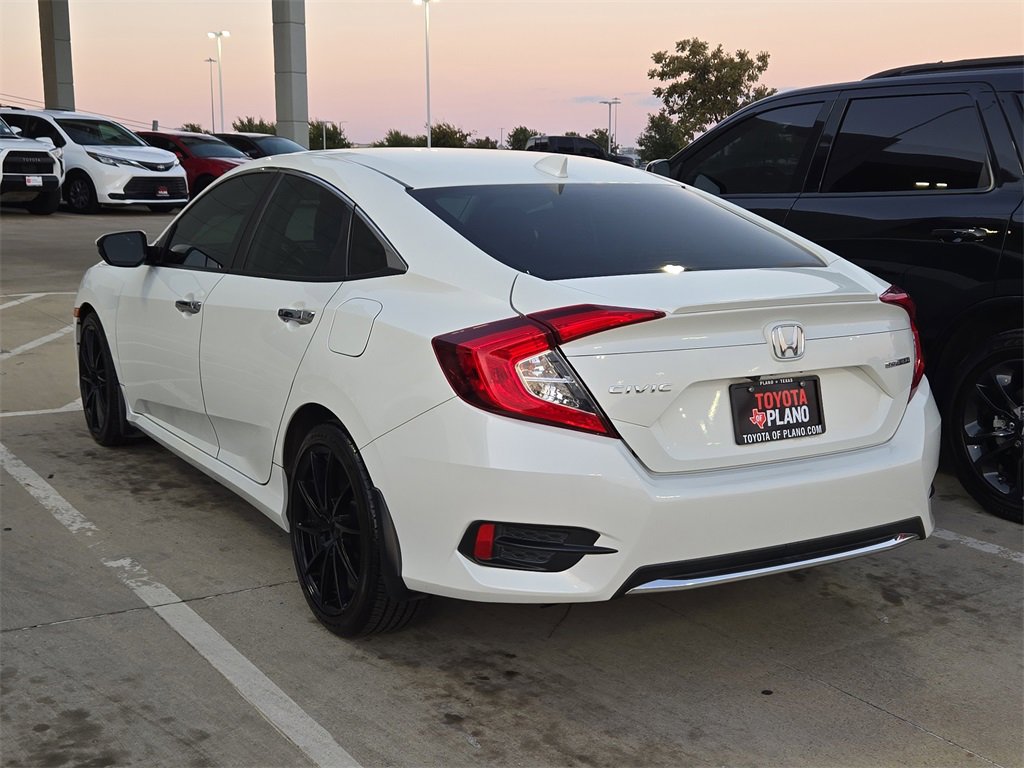 2019 Honda Civic Touring photo 2
