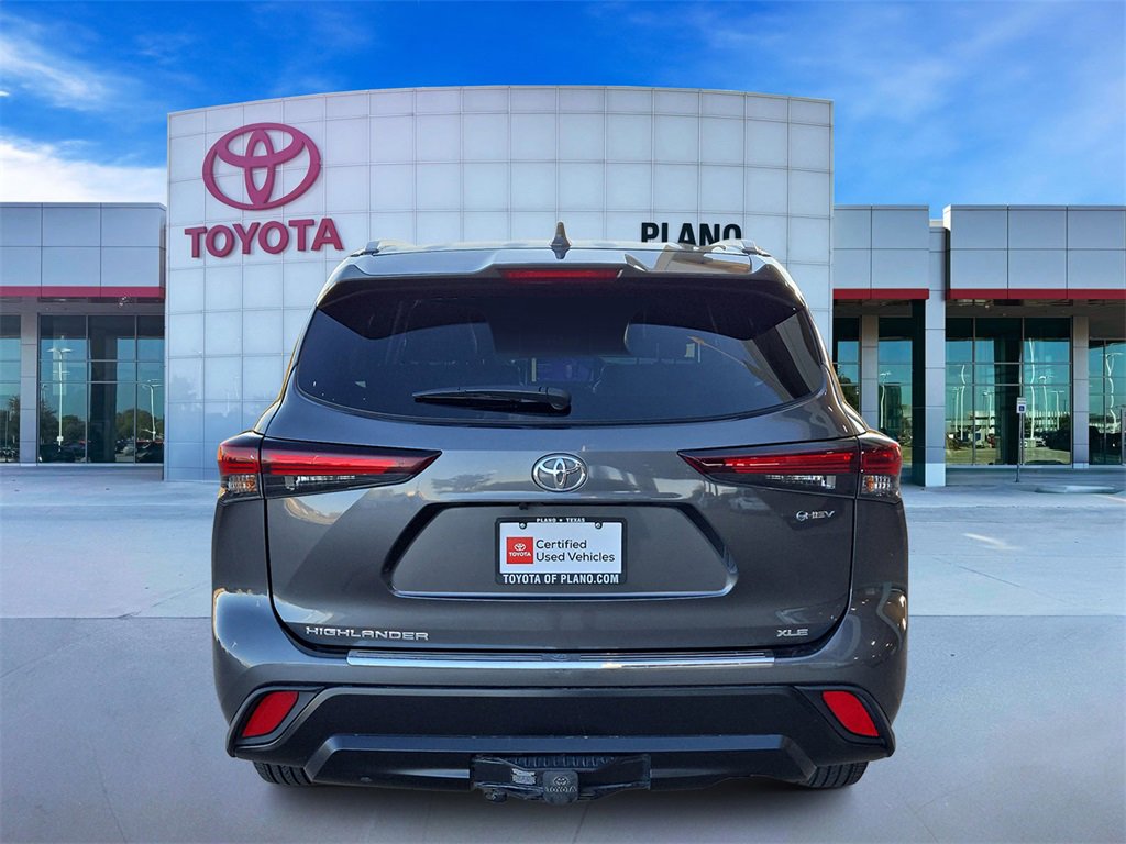 2025 Toyota Highlander Hybrid XLE photo 2