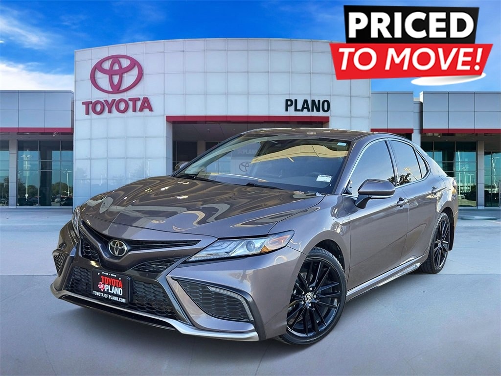 2024 Toyota Camry XSE's photo