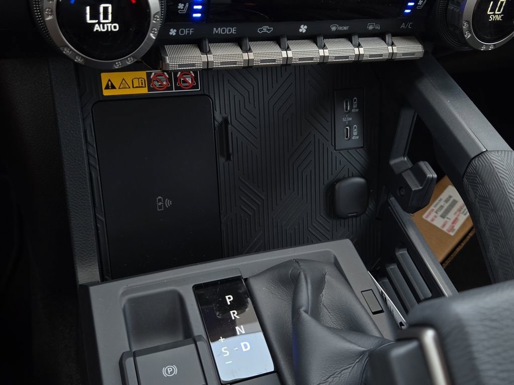2025 Toyota Tacoma Limited - Photo 26