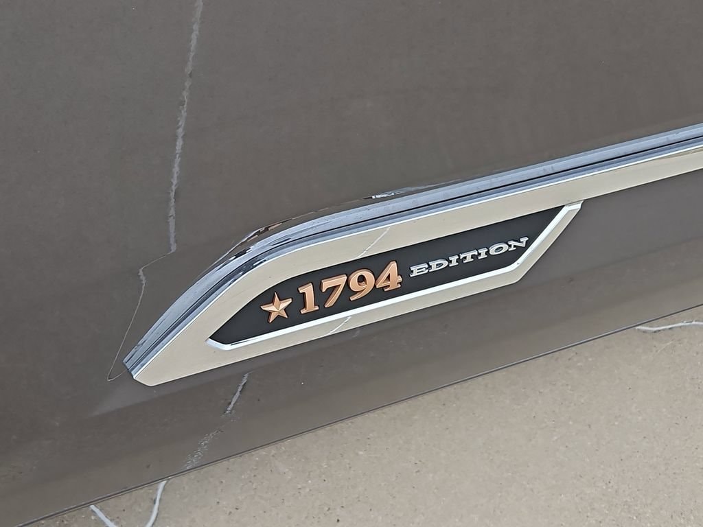 2026 Toyota Tundra 1794 Edition - Photo 8