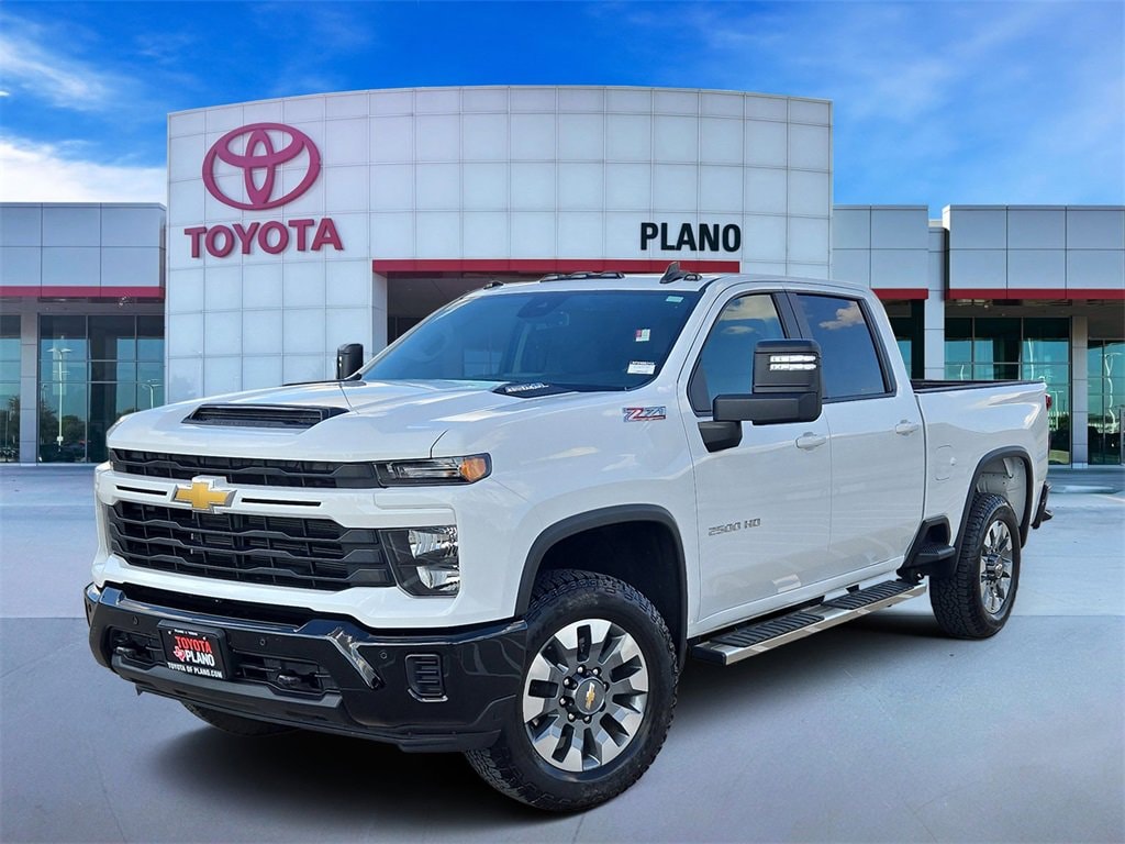 Used 2025 Chevrolet Silverado 2500HD Custom Truck