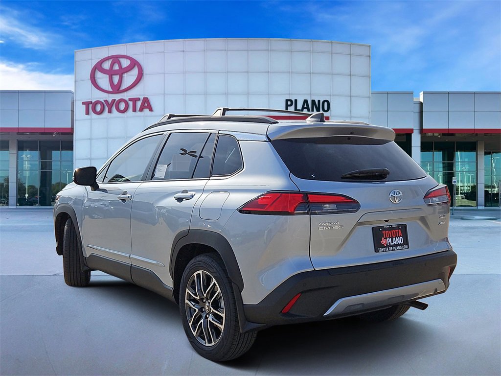 2026 Toyota Corolla Cross XLE photo 2