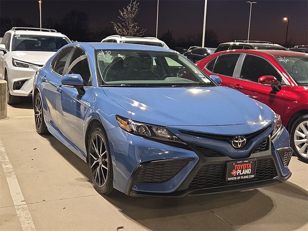 Used 2024 Toyota Camry SE Sedan