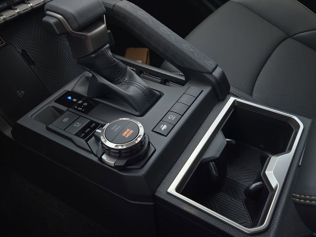 2025 Toyota Tacoma Limited - Photo 27