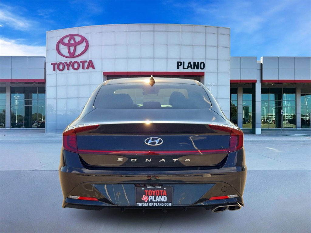 2023 Hyundai Sonata SEL photo 2
