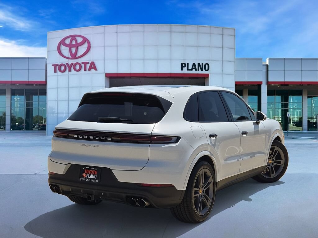 Used 2024 Porsche Cayenne S Sport Utility