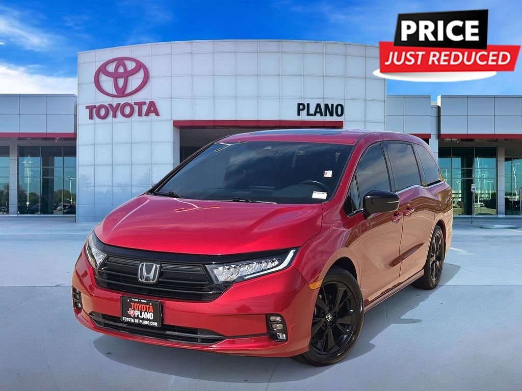2023 Honda Odyssey SPORT's photo