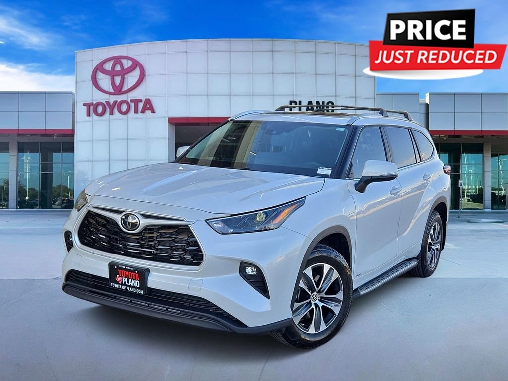 Used 2025 Toyota Highlander Hybrid XLE Sport Utility